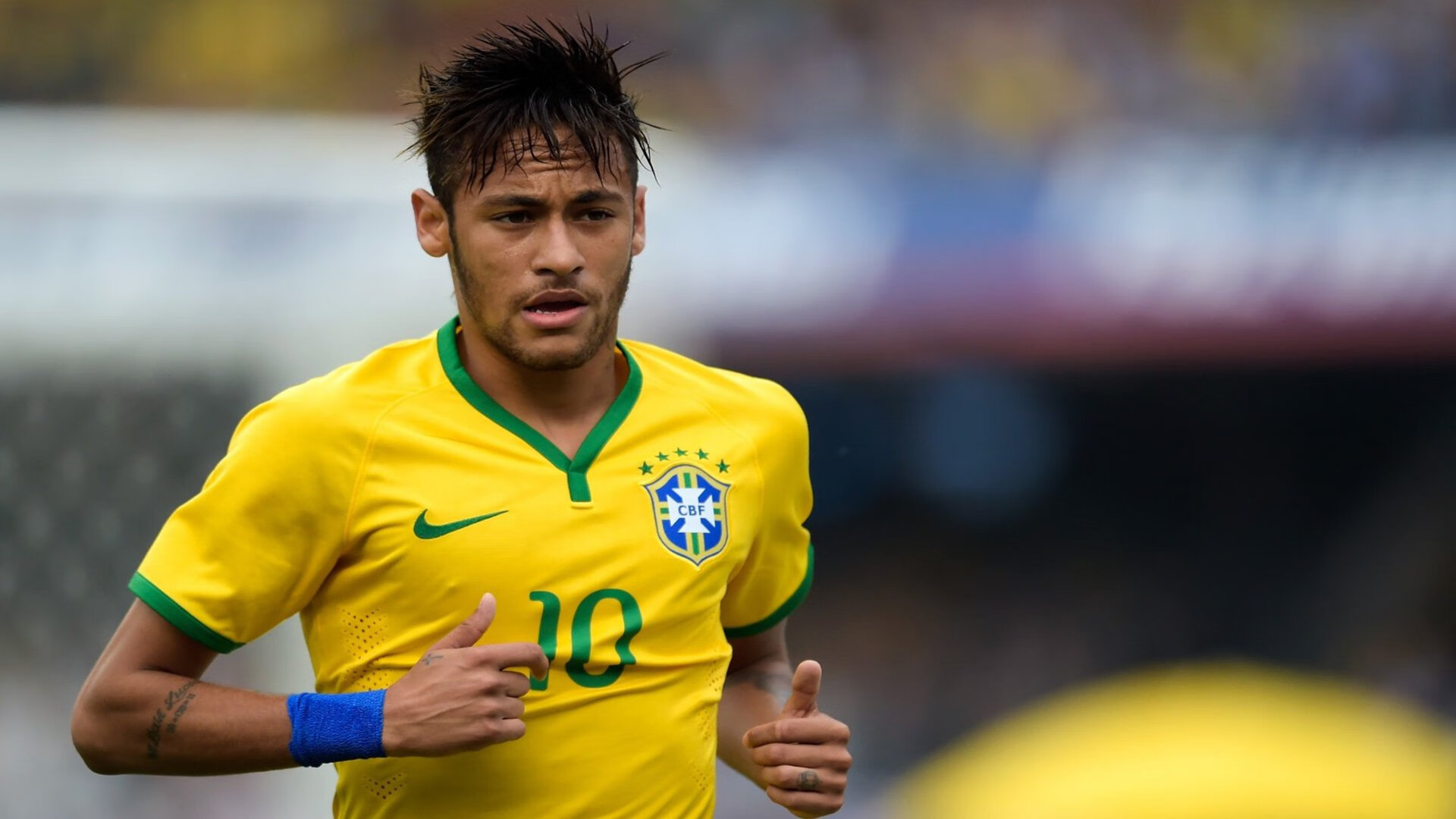 西甲范佩西退役告别赛:馨香一世,足球范佩西