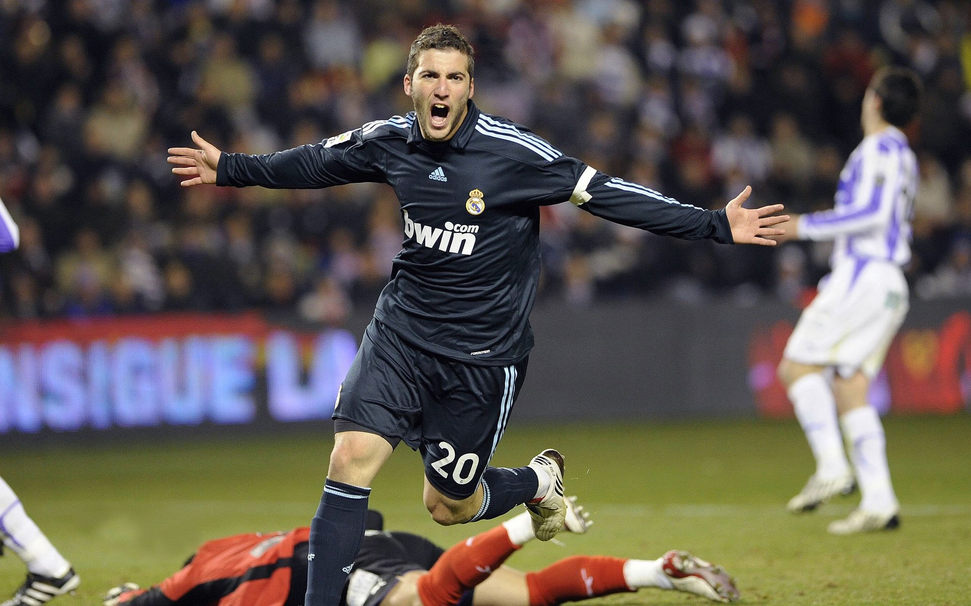 KAIYUN 中国大陆-美国男足在巴黎奥运会比赛中以2-1战胜葡萄牙，美国男足联赛